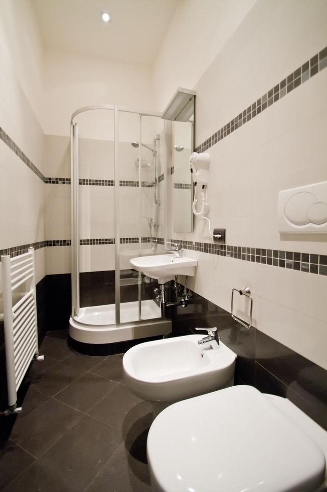 B&B Trieste Plus מראה חיצוני תמונה