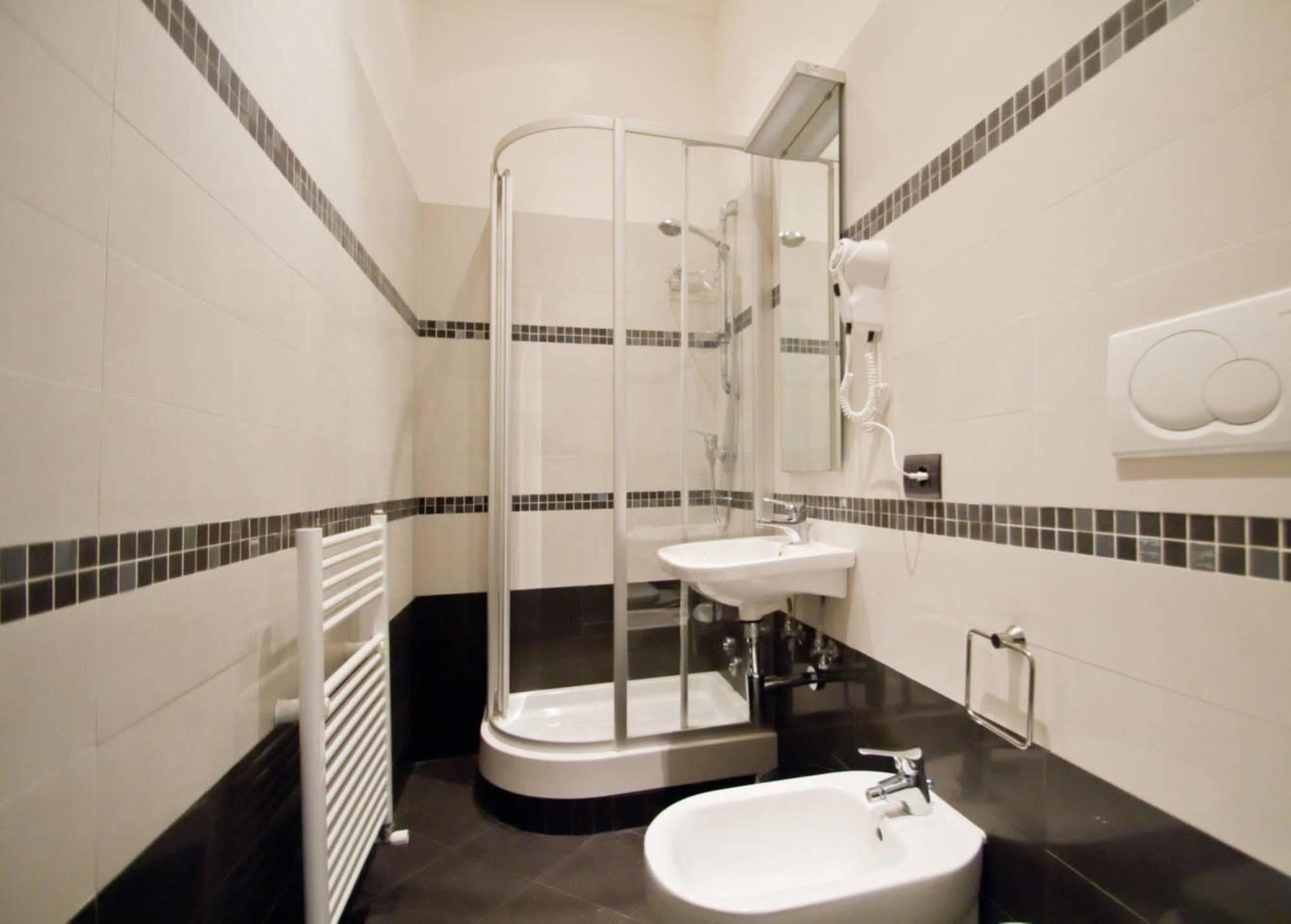 B&B Trieste Plus מראה חיצוני תמונה